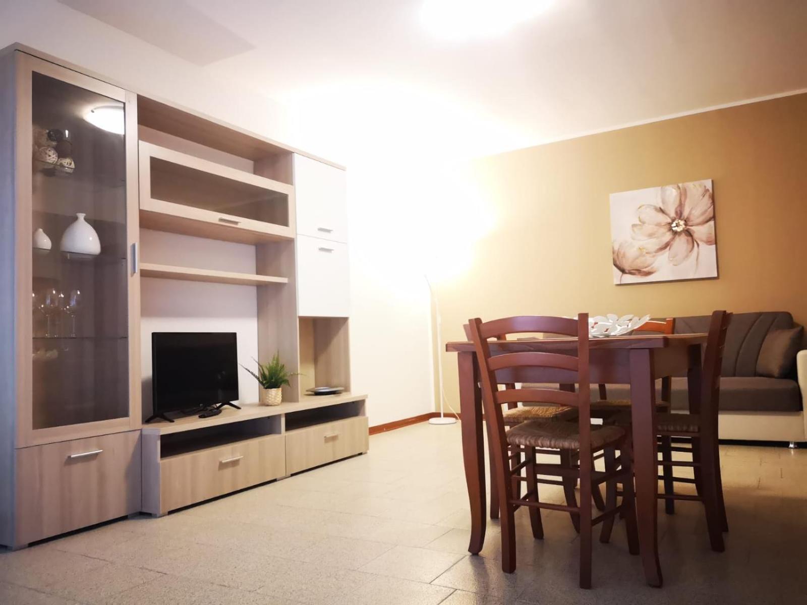 Nino'S Apartments Джардіні-Наксос Екстер'єр фото