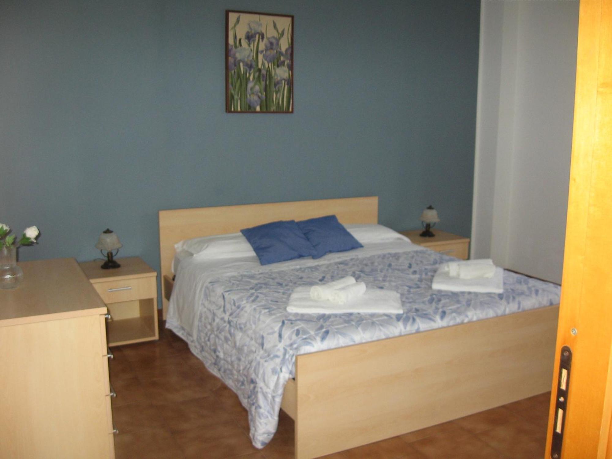 Nino'S Apartments Джардіні-Наксос Екстер'єр фото