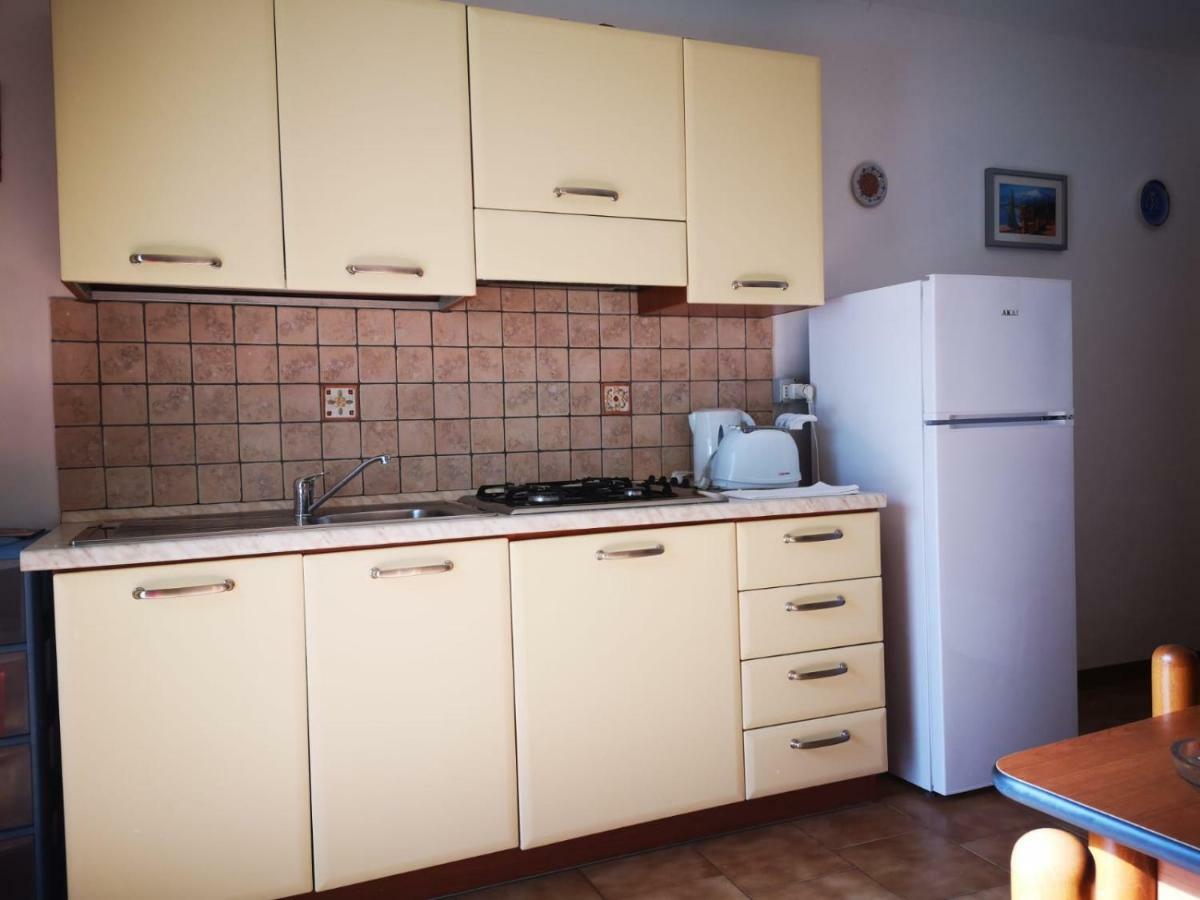 Nino'S Apartments Джардіні-Наксос Екстер'єр фото
